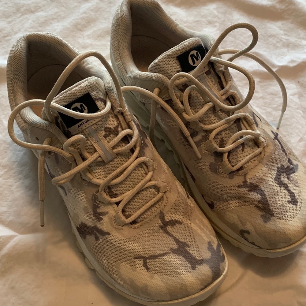 Merrill white camo shoes